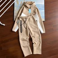 28918#15 (suits)